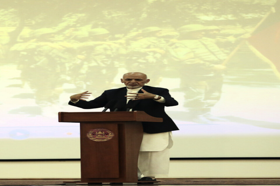 Afghanistans president Ashraf Ghani under ett tal förra veckan. Arkivbild.