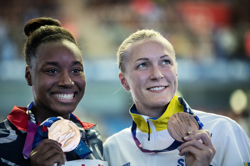 Simone Manuel och Sarah Sjöström under sim-VM i Gwangju 2019.