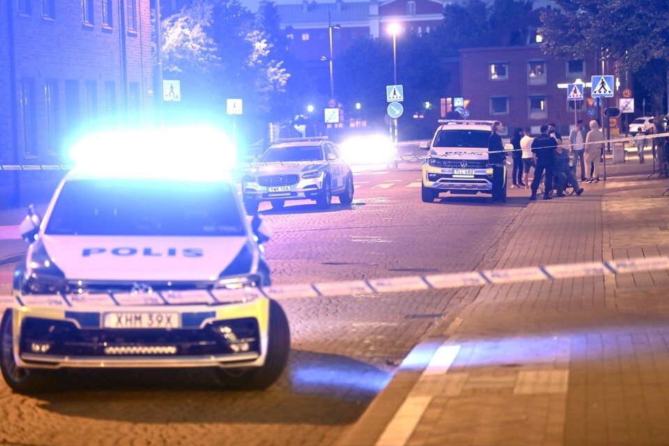 Bråk mellan flera personer på Östra Vallgatan i Kristianstad under måndagskvällen.