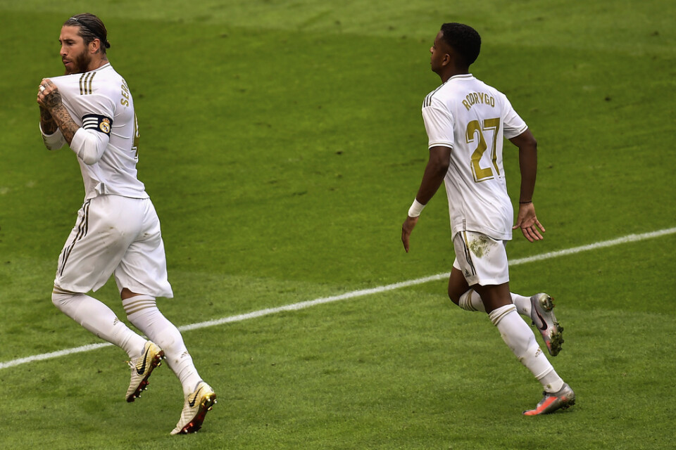 Real Madrids Sergio Ramos, vänster, gjorde matchens enda mål mot Athletic Club.