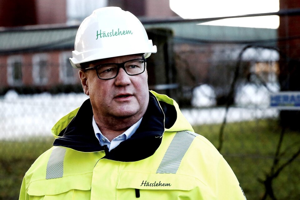 Hesslehems nybygge på Lövgatan 5 i Hässleholm med vd Stephan Persson framför. Foto: Stefan Sandström/Arkiv