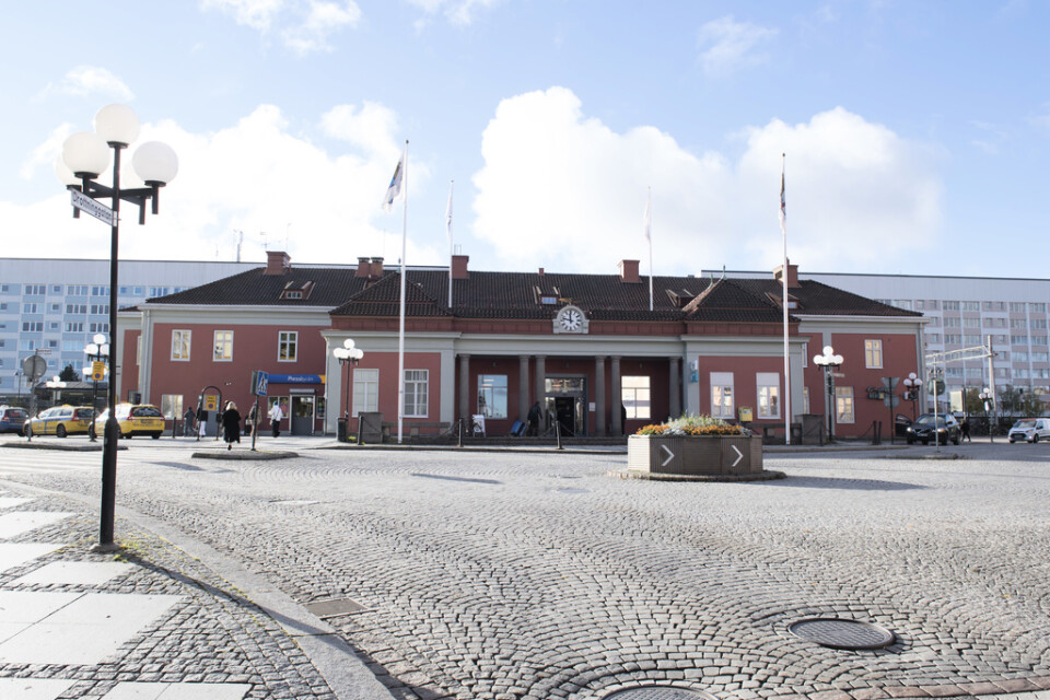 Järnvägsstationen i Eskilstuna. Regionaltågen är en kroppspulsåder som går där, enligt kommunstyrelseordföranden. Arkivbild.