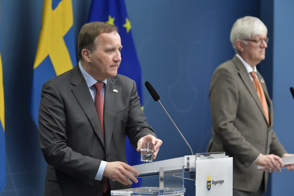 Statsminister Stefan Löfven (S) och Folkhälsomyndighetens generaldirektör Johan Carlson under en digital pressträff om coronarestriktioner på onsdagen.