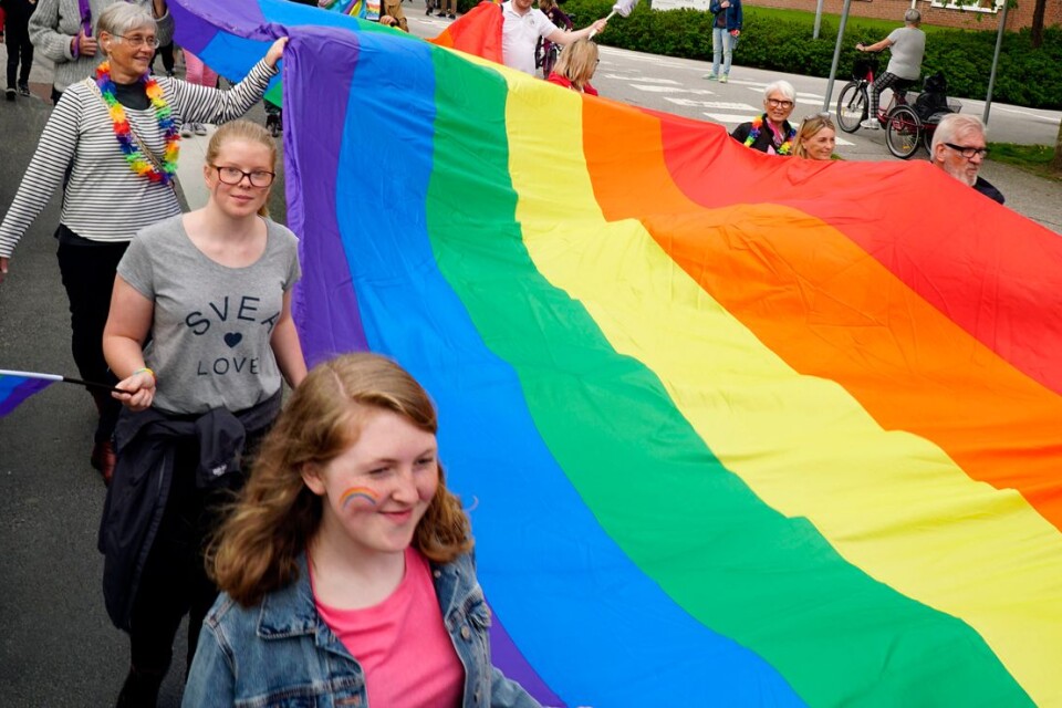 Flera orter i Sjuhärad har haft sin egen Prideparad. Ulricehamn har sin första Pridevecka och avslutar den på lördag med en parad.
