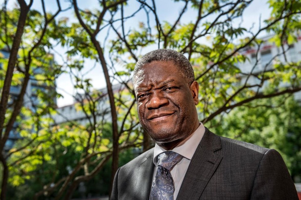 Myndigheterna i Kongo-Kinshasa förbjuder filmen om den prisbelönte läkaren Denis Mukwege som har behandlat tusentals kvinnor som våldtagits under konflikter. Dokumentären av den belgiske filmskaparen Thierry Michel har visats på festivaler i hela världe