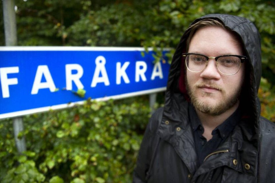 Under nytt kontrakt. Olle Blomström från Faråkra, som gör musik under namnet Faråker, har skrivit avtal med Universal music. Senare i år släpps debutalbumet som går under arbetsnamnet Början till slutet.