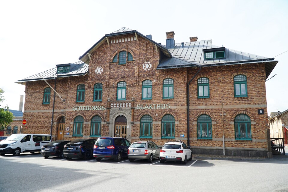 Huvudbyggnaden från 1905 är en elegant ingång till Slakthuset i Gamlestaden.