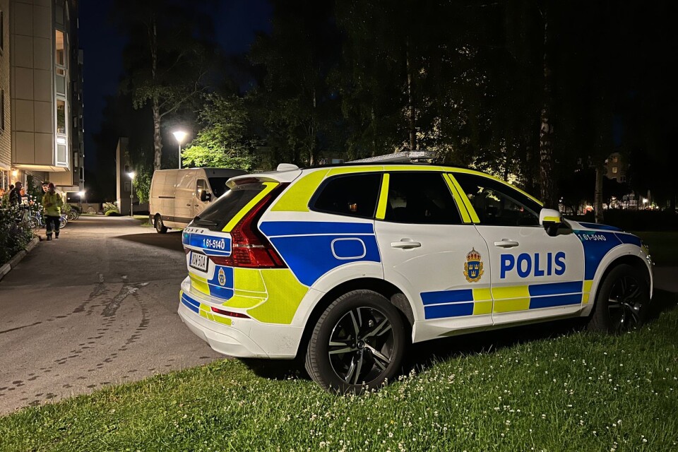 Under natten larmades polisen till Vintervägen i Växjö.