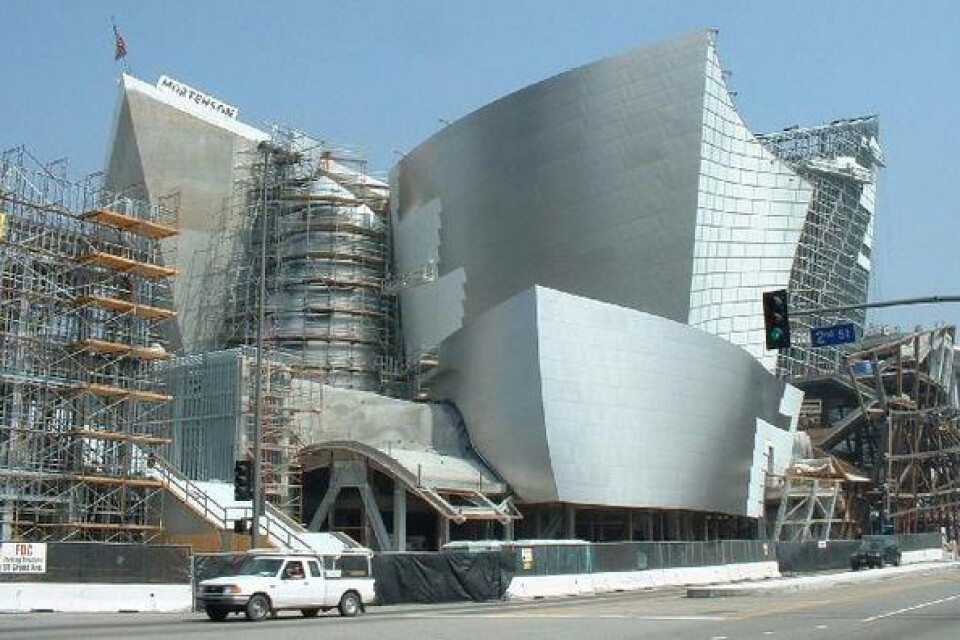 Den Frank Gehry-ritade Walt Disney Concert Hall i Los Angeles planeras att öppna i höst. Bild: LENA FROM