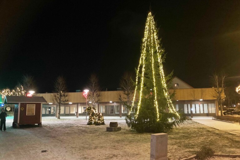 BESKEDET: Ingen stor julgran på torget i Emmaboda i år