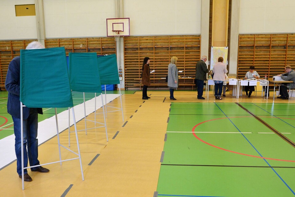 Snart är det dags igen... Här en bild från röstningen i Dammhagskolan i Landskrona 2014.