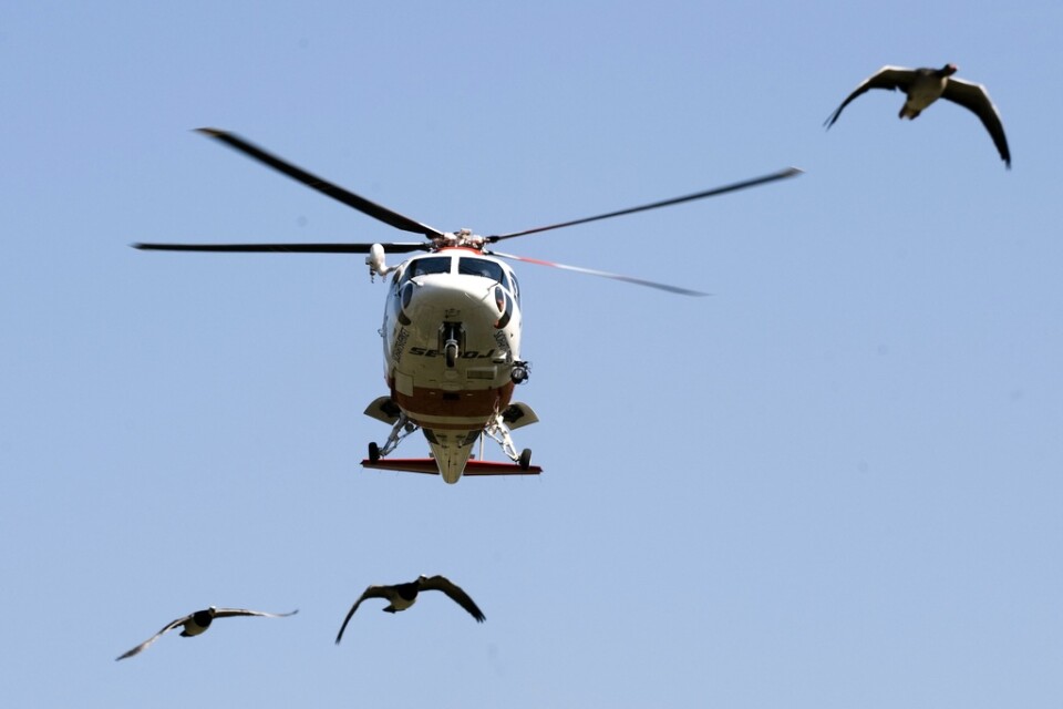 Sjöfartsverkets räddningshelikopter deltog i räddningsarbetet. Arkivbild.