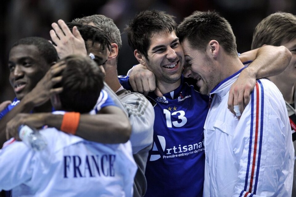Fransmännen jublar efter segern. Foto: Axel Heimken/Scanpix