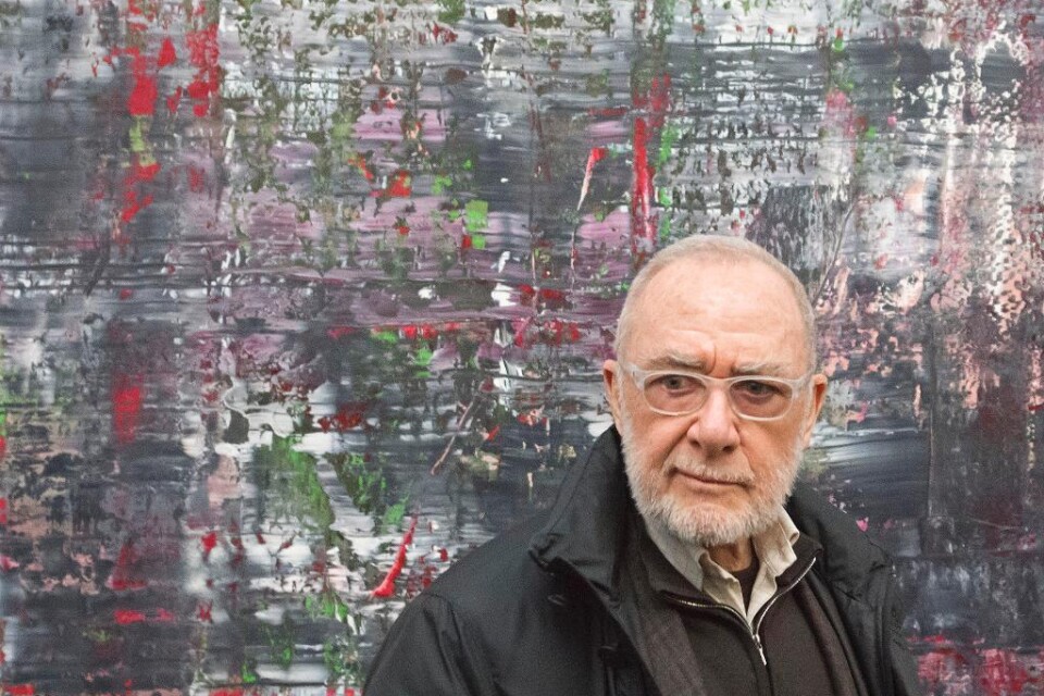 Den tyske målaren Gerhard Richter är världens nu levande bäst säljande konstnär, rapporterar SR:s \"Kulturnytt\". Det visar en rapport som The European Fine Art Foundation sammanställt. Rapporten fastslår också att konstmarknaden omsatte drygt 500 miljar