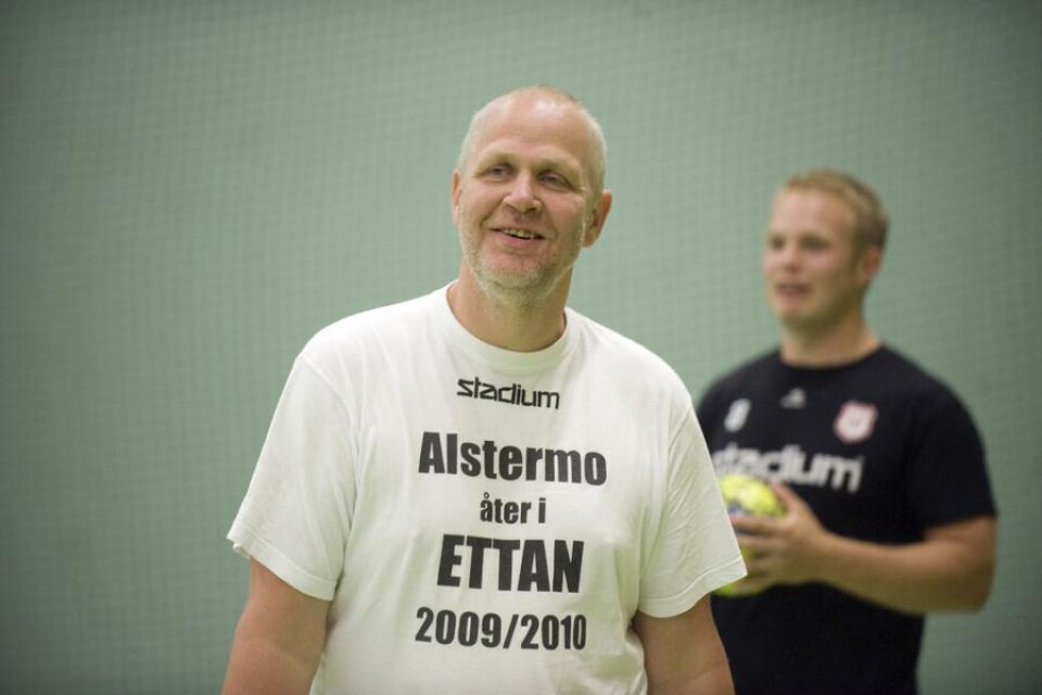 Tomas Lundberg, Alstermos tränare.