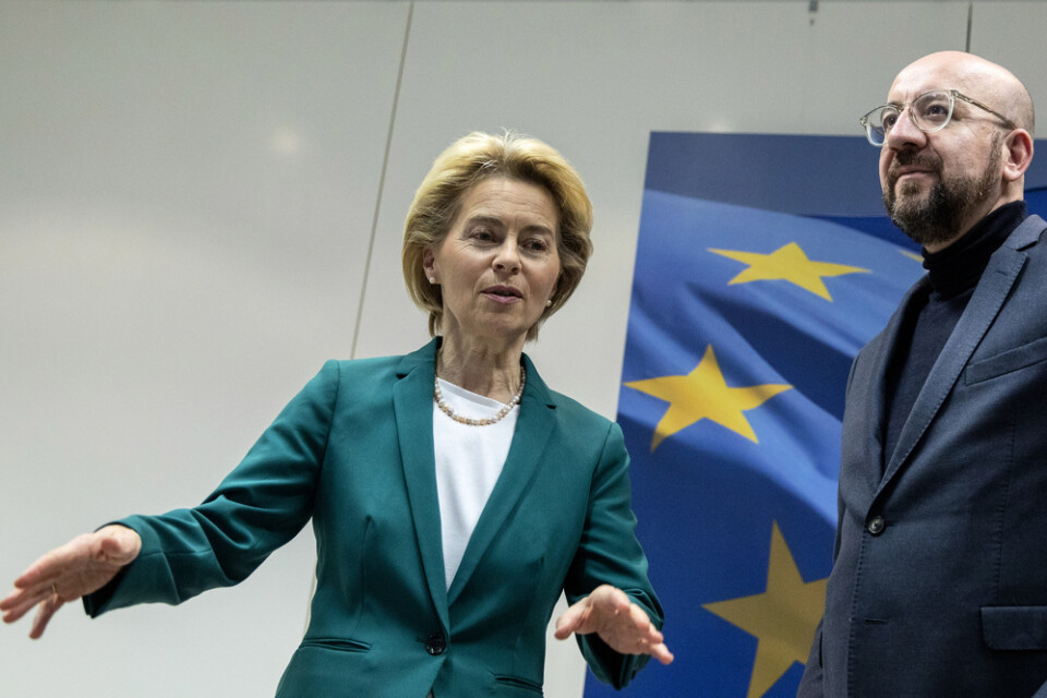 EU-kommissionens ordförande Ursula von der Leyen och EU:s rådsordförande Charles Michel har skrivit under brexitavtalet. Bild från tidigare i januari.