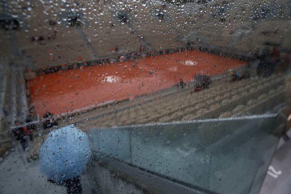 Regnet stoppar spel i Franska mästerskapen.