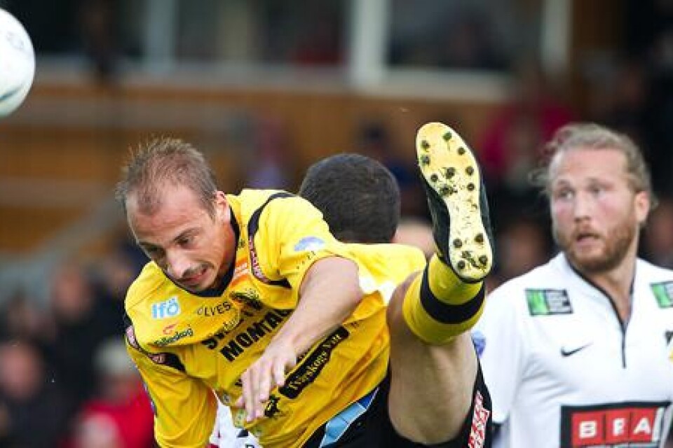 "Pärlan" Ericsson är förvånad över det svaga Mjällbyintresset och uppges nu vara klar för Kalmar FF.