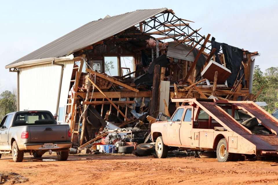 Ett nästintill totalförstört hus nära Prattville i Alabama efter torsdagens kraftiga oväder.