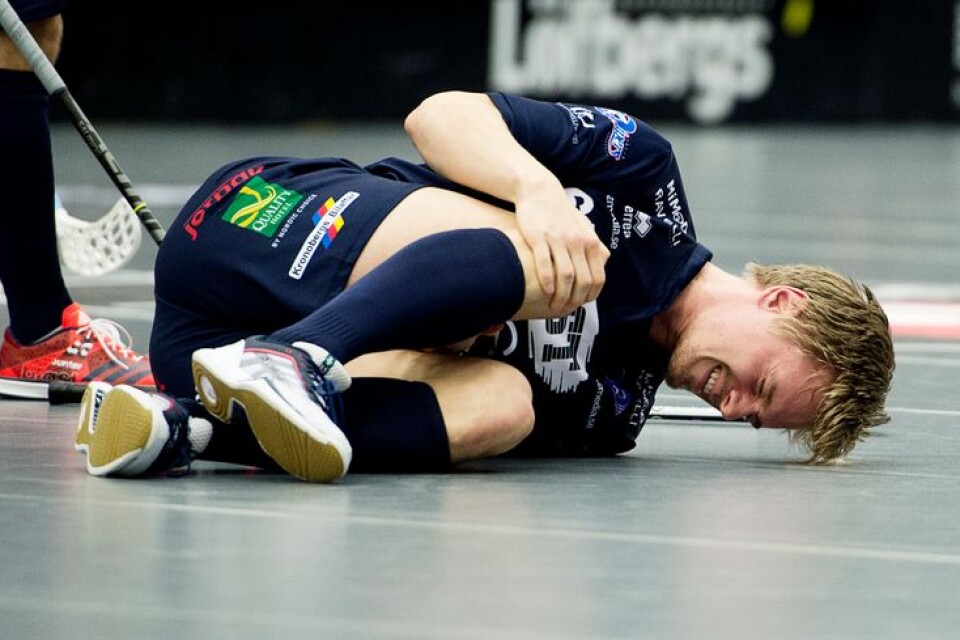 Växjö Vipers back Eddie Granberg blev knäskadad. Måndagens undersökning ger besked om hur allvarligt.
