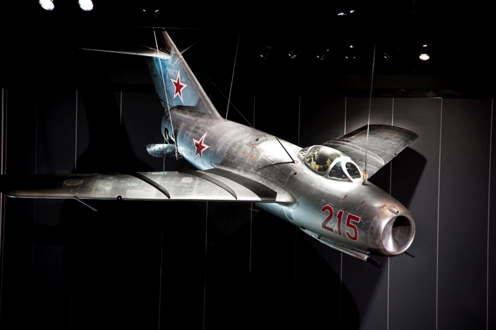 Det var ett flygplan av typen MiG-15 som sköt ner två svenska flygplan över Östersjön under 1950-talet.