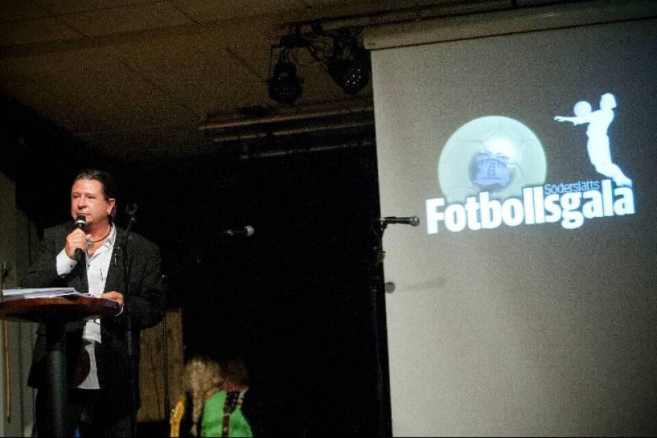 Van konferencier! Peter kronström kan det där med att leda evenemang och han ledde också fotbollsgalan för andra året i rad på ett högst professionellt sätt.