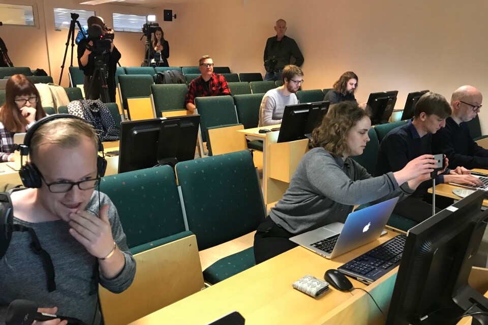 Flera medier fanns på plats för att bevaka presskonferensen.