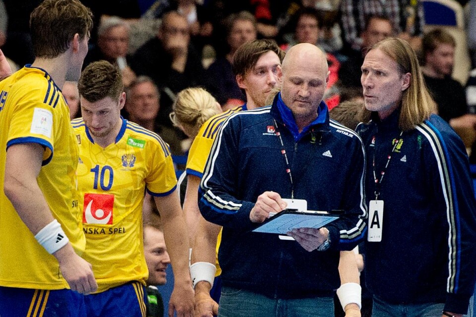 Niklas Ekberg (nr 10) och Jonas Källman är skadade och Ola Lindgren och Staffan Olsson måste hitta ersättare till OS. Foto: Lena Gunnarsson, Smålandsposten