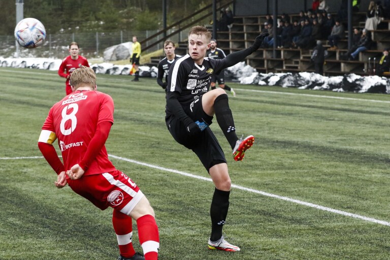 Åkerlund slog till direkt i nya rollen – ”Kul att få peta in bollen”