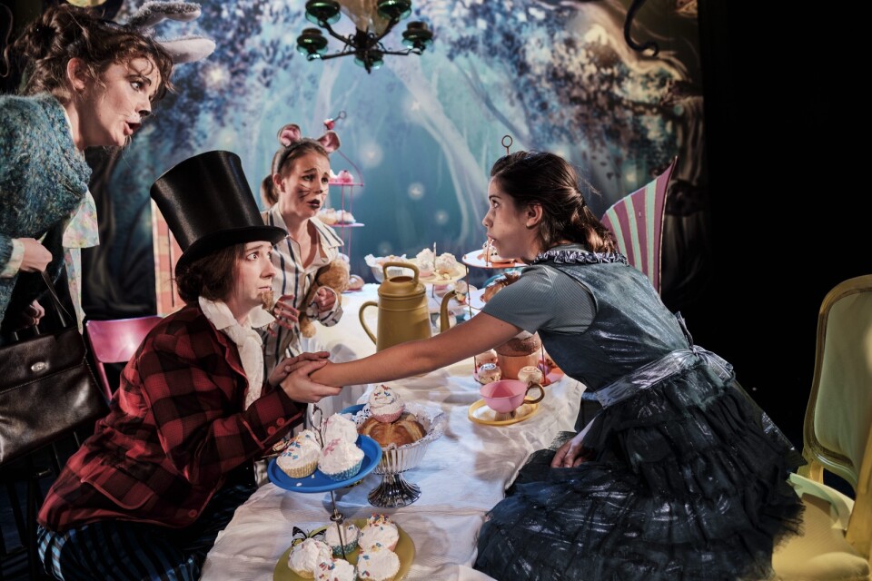 ”Alice in Wonderland”.