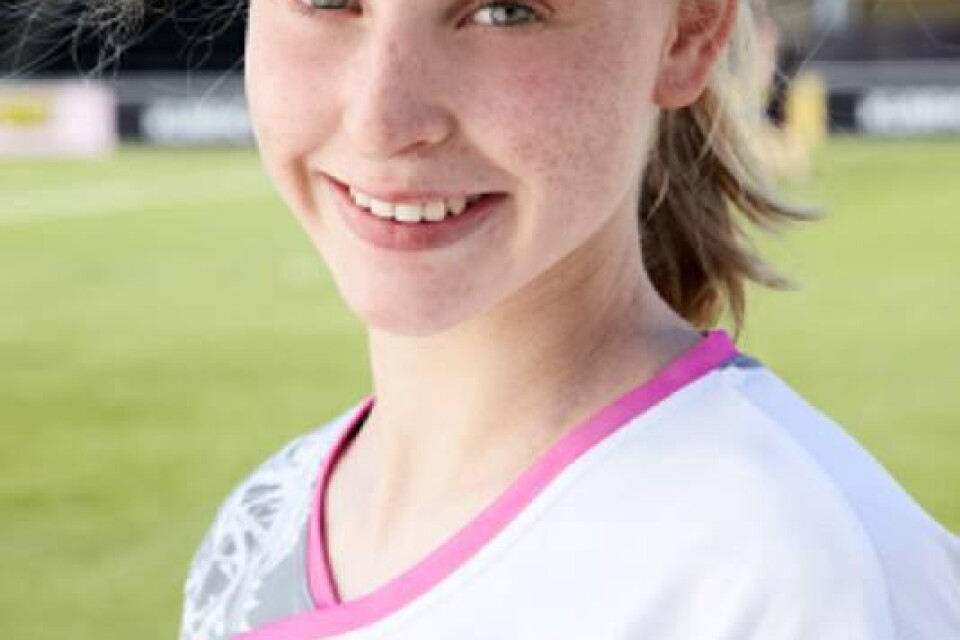 Sofia Anker-Kofoed flyttas upp i A-laget.