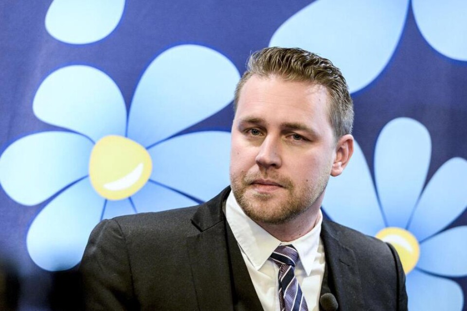 Mattias Karlsson, vikarierande partiledare för SD, har bosatt sig utanför Norrhult i Uppvidinge.