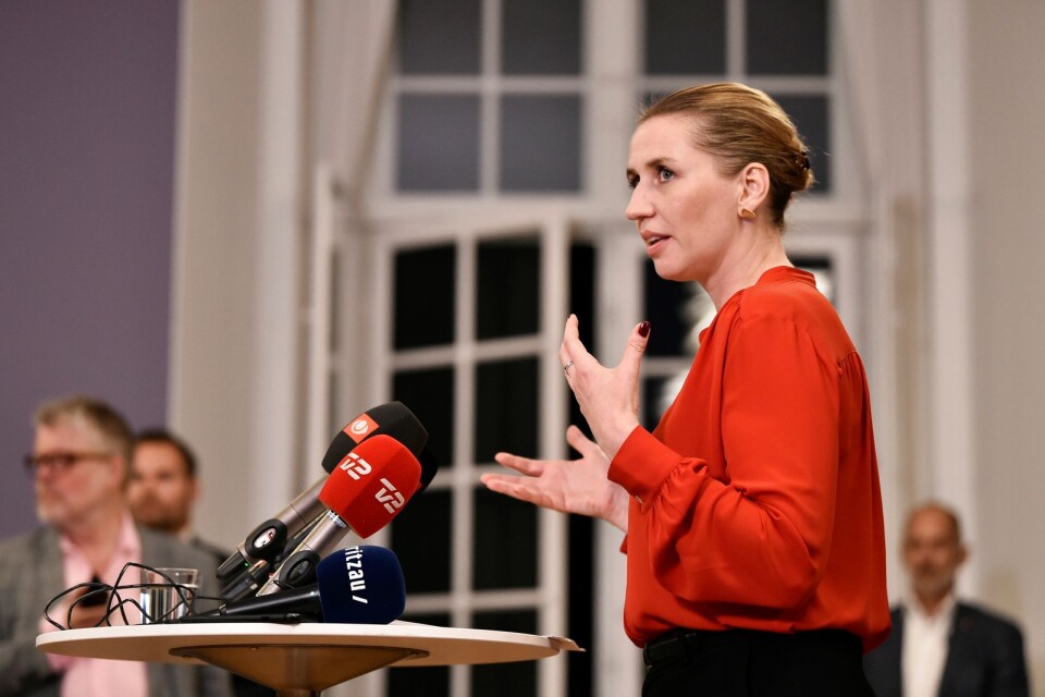 Mette Frederiksen blir ny statsminister i Danmark. Men hon gör det genom att köpa stöd från de illröda.