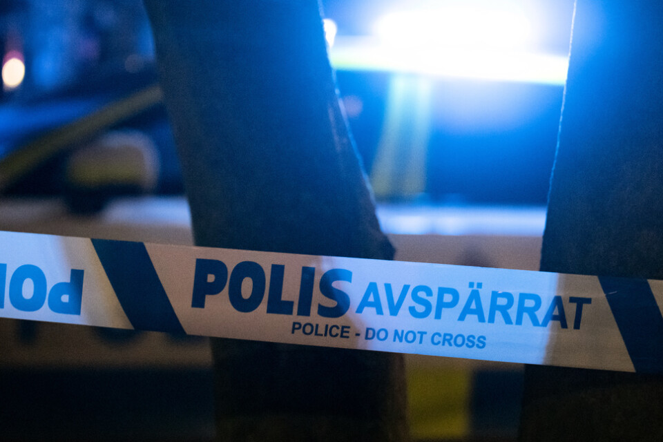 Polisen misstänker att två äldre personer har mördats på Ekerö utanför Stockholm. Arkivbild.