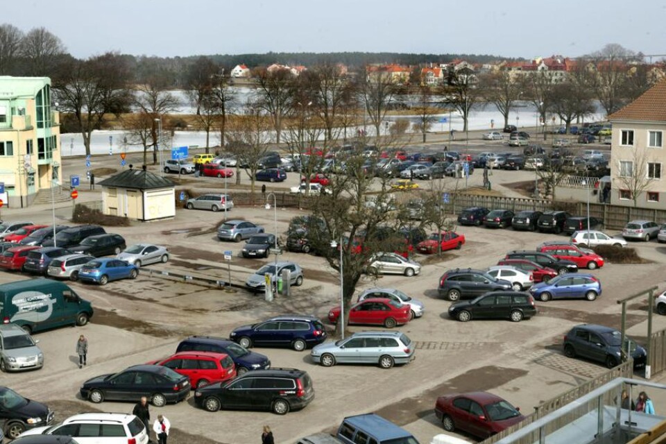 Dagens parkeringsplatser i kvarteren Gesällen och Muren.