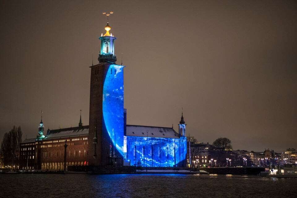 Fjolårets ljusinstallationen ”Earth from space” på Stadshuset var en del av festivalen Nobel week lights. Årets verk är gjort för att förbruka 40 procent mindre energi.