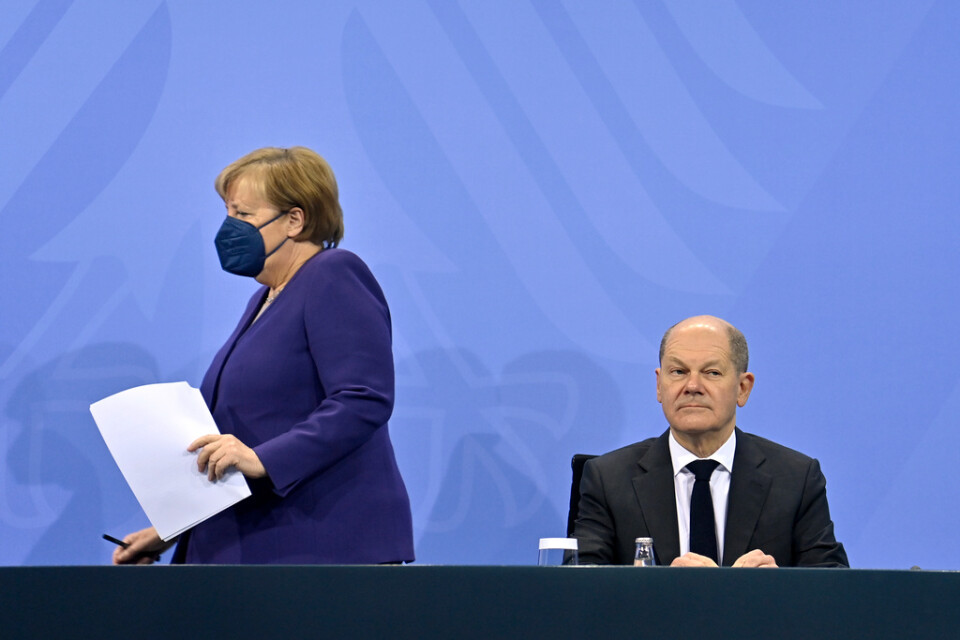 Angela Merkel lämnar kanslersposten efter sexton år, då Olaf Scholz på onsdagen väljs av förbundsdagen.