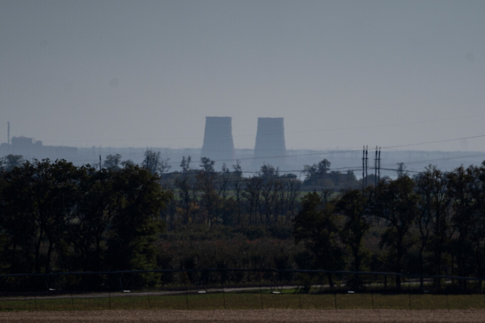 Kärnkraftverket i Zaporizjzjas län står fortsatt i centrum, vid krigets frontlinje. Arkivbild.