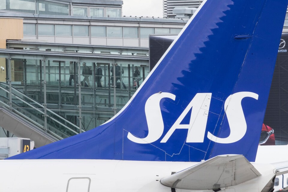Ett SAS-plan som var på väg till Ronneby Airport tvingades på fredagseftermiddagen återvända till Arlanda.