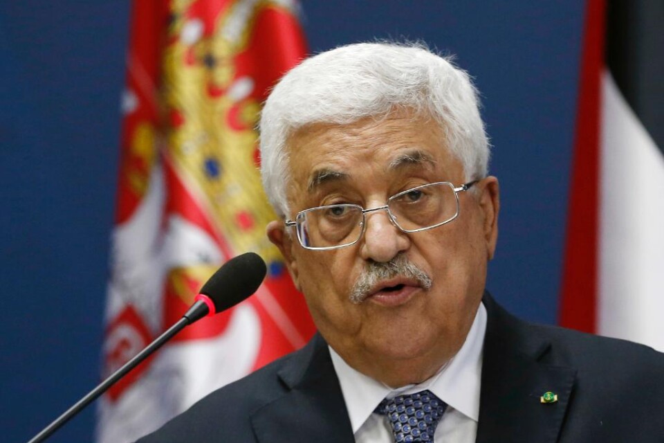 Palestinska säkerhetsstyrkor på Västbanken har gripit över 100 Hamas-medlemmar som anklagas för att ha planerat väpnade attacker. Det är det största tillslaget under en natt mot Hamas sedan 2007, då den islamistiska organisationen slängde ut president M