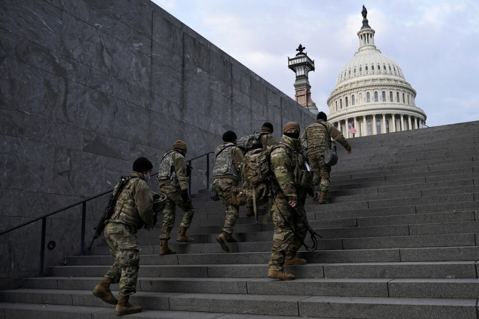 Soldater vid den amerikanska kongressbyggnaden i Washington DC.