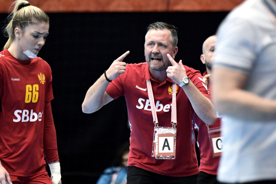 Montenegro och den tidigare svenske förbundskaptenen Per Johansson är ett av landslagen Sverige får möta i mellanrundan av handbolls-VM i Japan. Arkivbild.