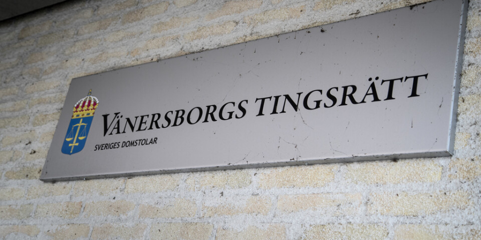 En man döms i Vänersborgs tingsrätt för fyra fall av våldtäkt mot barn. Arkivbild.