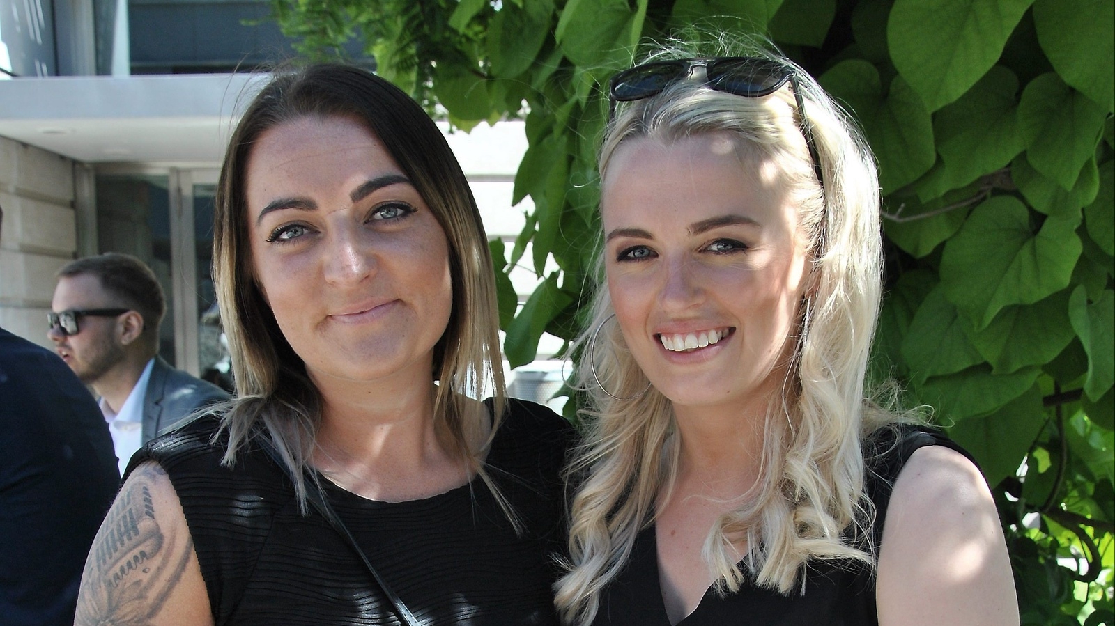 Lykke Madsen Halmstad och Louise Svensson Ystad är två av de få kvinnor som tagit examen på Yrkeshögskolan Syd.
Foto: Hans Bryngelson