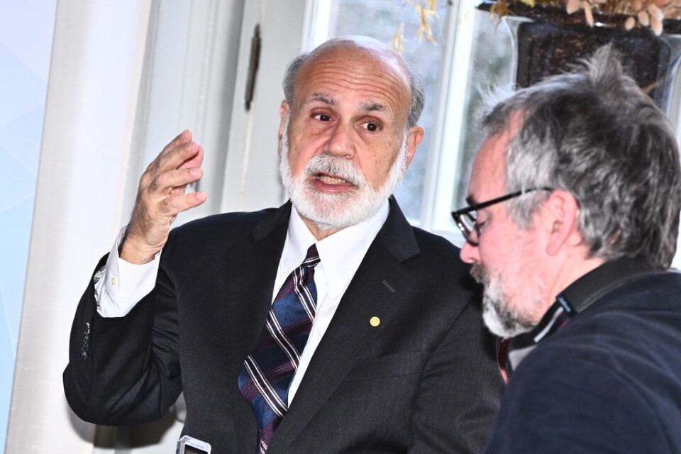 Ben Bernanke, som var chef för USA:s centralbank Federal Reserve (Fed) när Lehman Broters kollaps 2008 ledde till en global finanskris, är en av årets mottagare av ekonomipriset till Alfred Nobels minne.