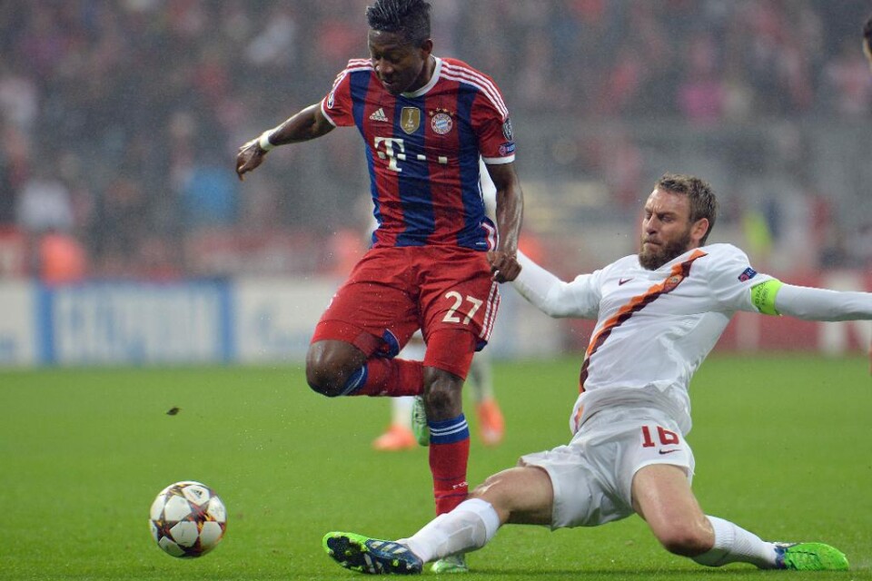Bayern München har drabbats av ett avbräck inför avslutningen av fotbollssäsongen. Den österrikiske stjärnan David Alaba blir borta i omkring sju veckor efter att ha ådragit sig ligamentskador på knäet. Skadan uppstod i samband med att Alaba spelade för