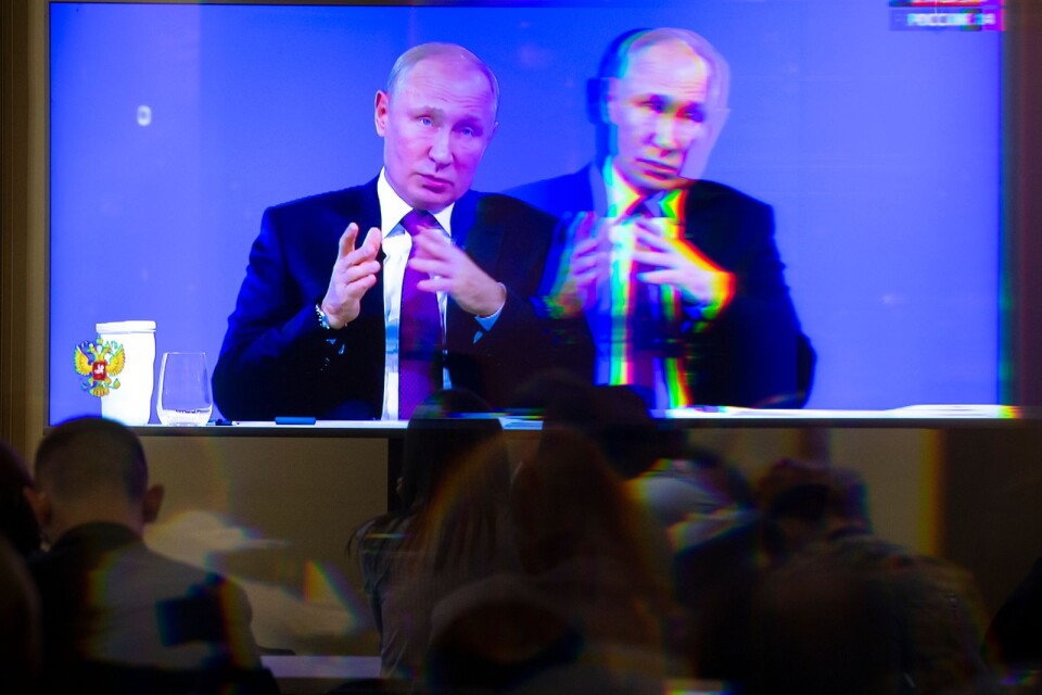 Vladimir Putin under en tv-sändning.