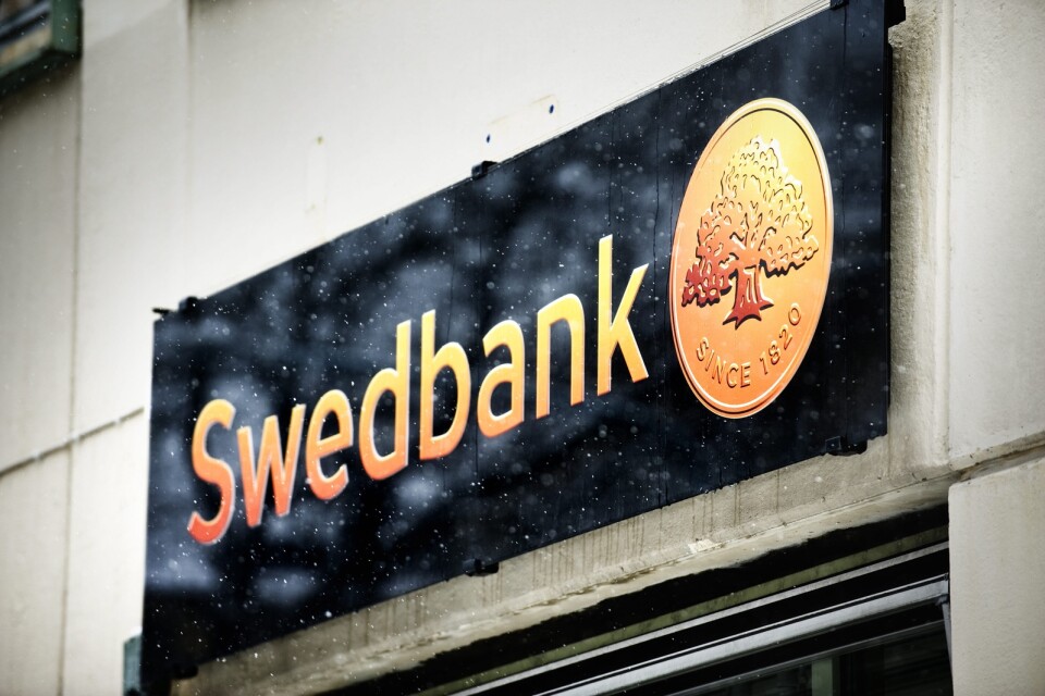 Swedbank måste anpassa sin personal efter kundbehovet, skriver Krister Holgersson.