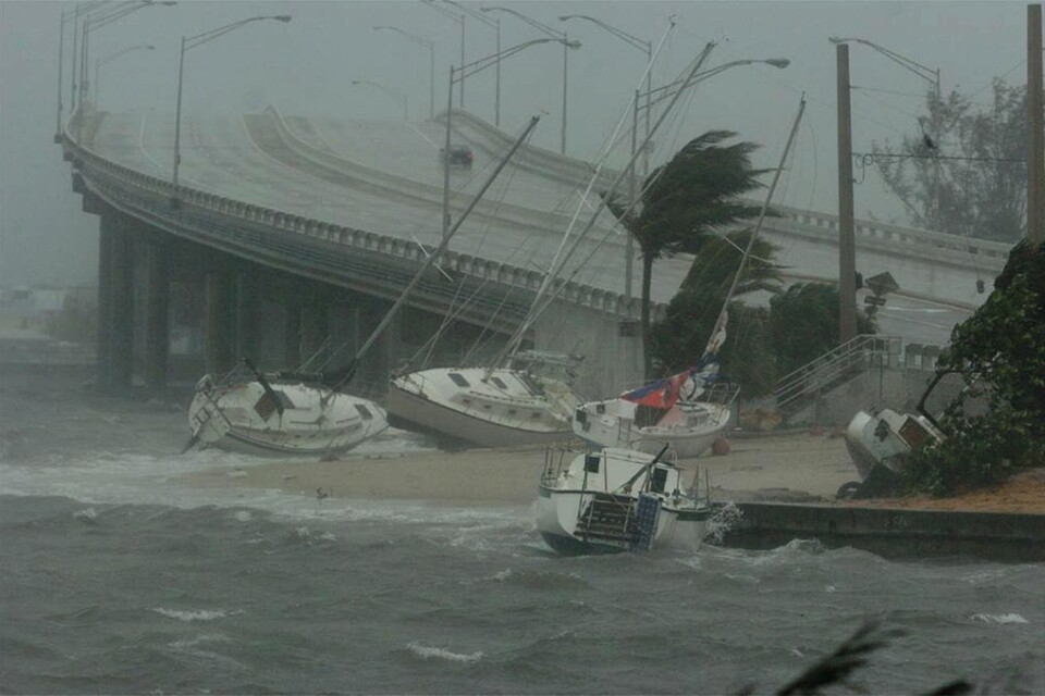 Orkanen Frances drog in över östra Florida 2004. Arkivbild.
