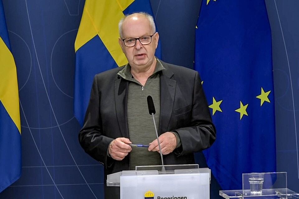 Regeringen har utsett den före detta chefredaktören Mats Svegfors till att utreda förändrat mediestöd.